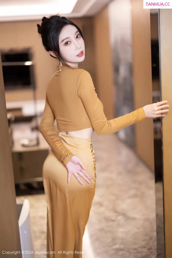 玥儿玥  [XiuRen]高清写真图 2024.05.21 No.8574 玥儿玥 丝袜美腿第15张图片